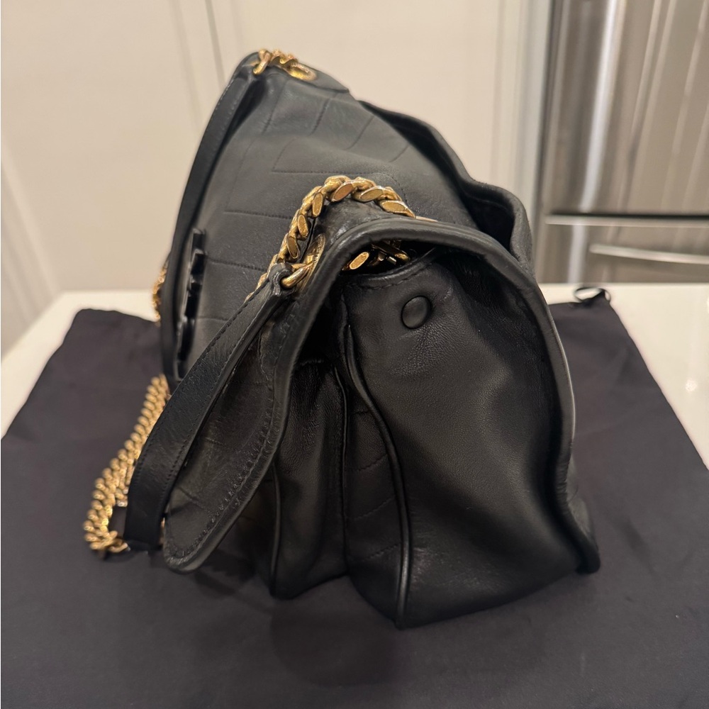 Saint Laurent Medium Nikki Black Leather Shoulder Bag with Yellow Gold Chain - Picture 3 of 16